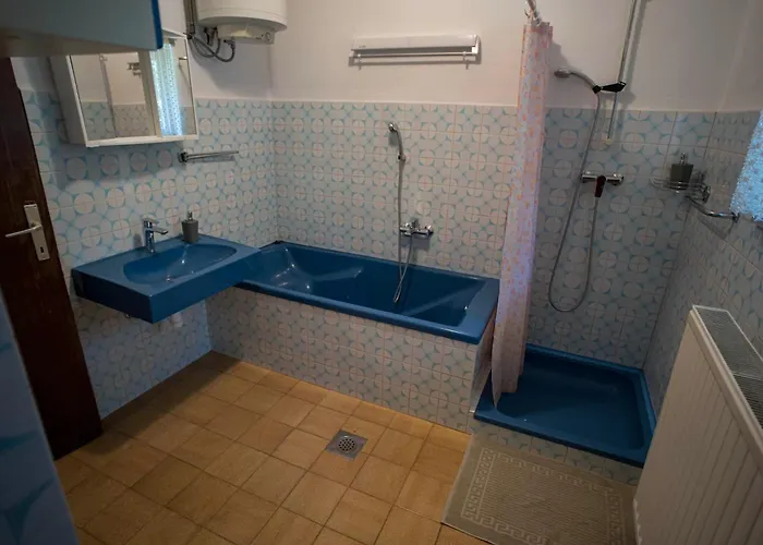 Hisa Varleh Ferienhaus *